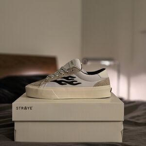 STRAYE Logan Bone Flame Men's Skate Shoes - Bone Colour